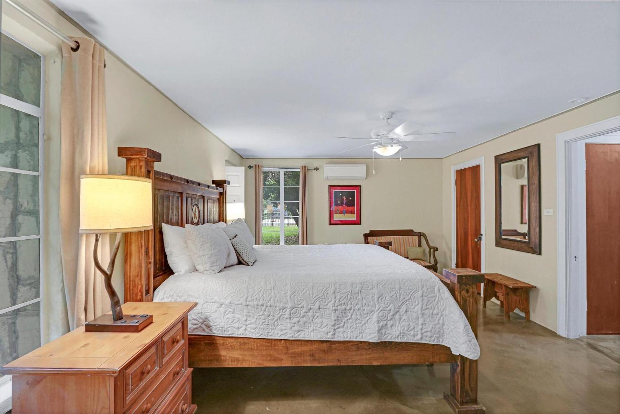 Villa Rock House On Cypress Creek Wimberley Esterno foto